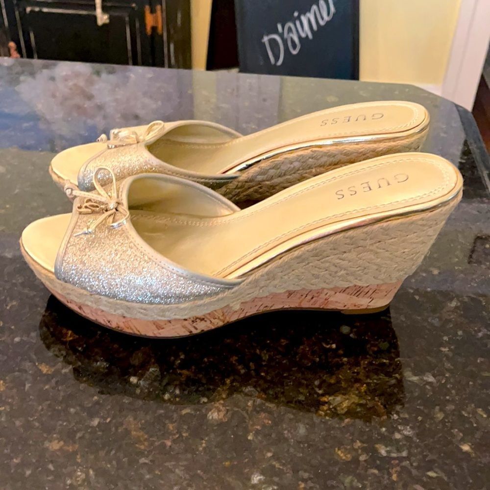 GUESS 9.5 Cork Jute Espadrilles EUC